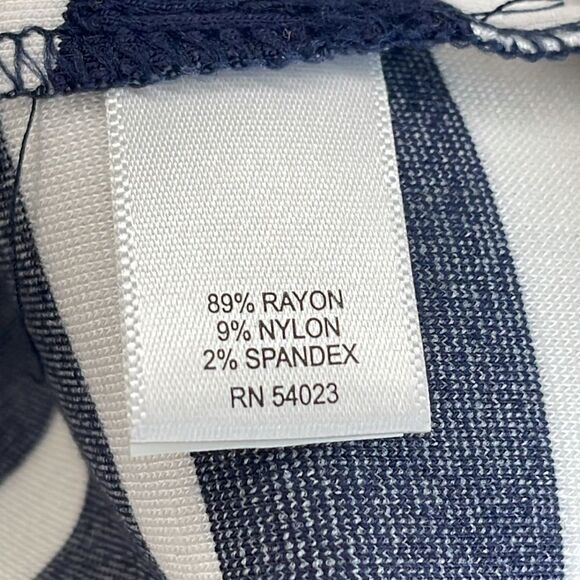 Banana Republic Mini Skirt - Picture 6 of 6